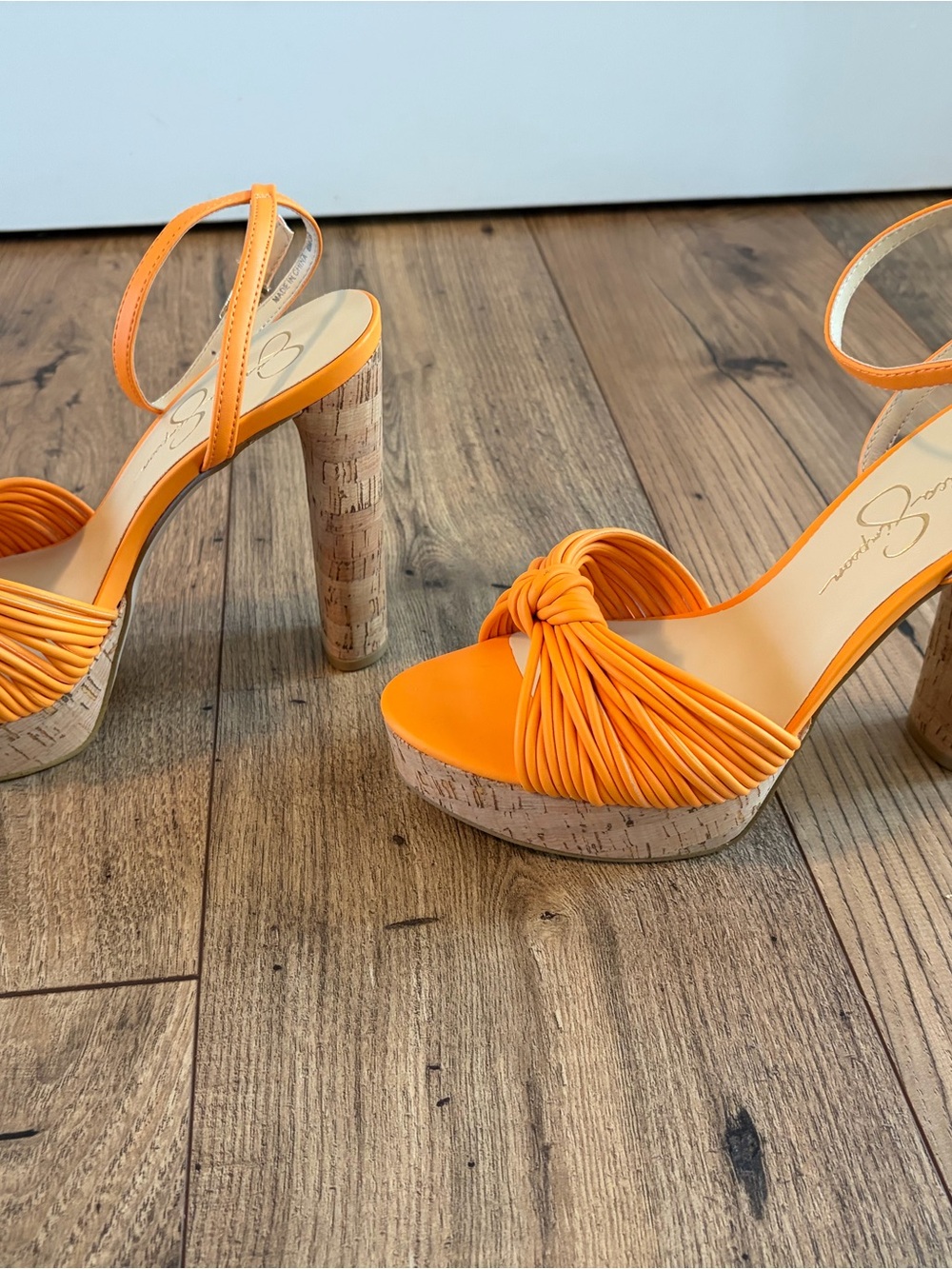 Jessica Simpson Bright Orange Knotted Platform heels - Picture 3 of 6
